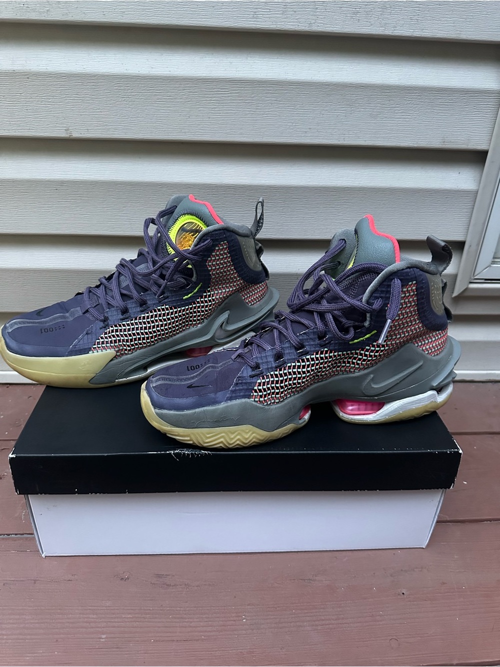 Men’s Nike Air Zoom GT JUMP High-Top Sneakers in Purple, Pink and Yellow-Green